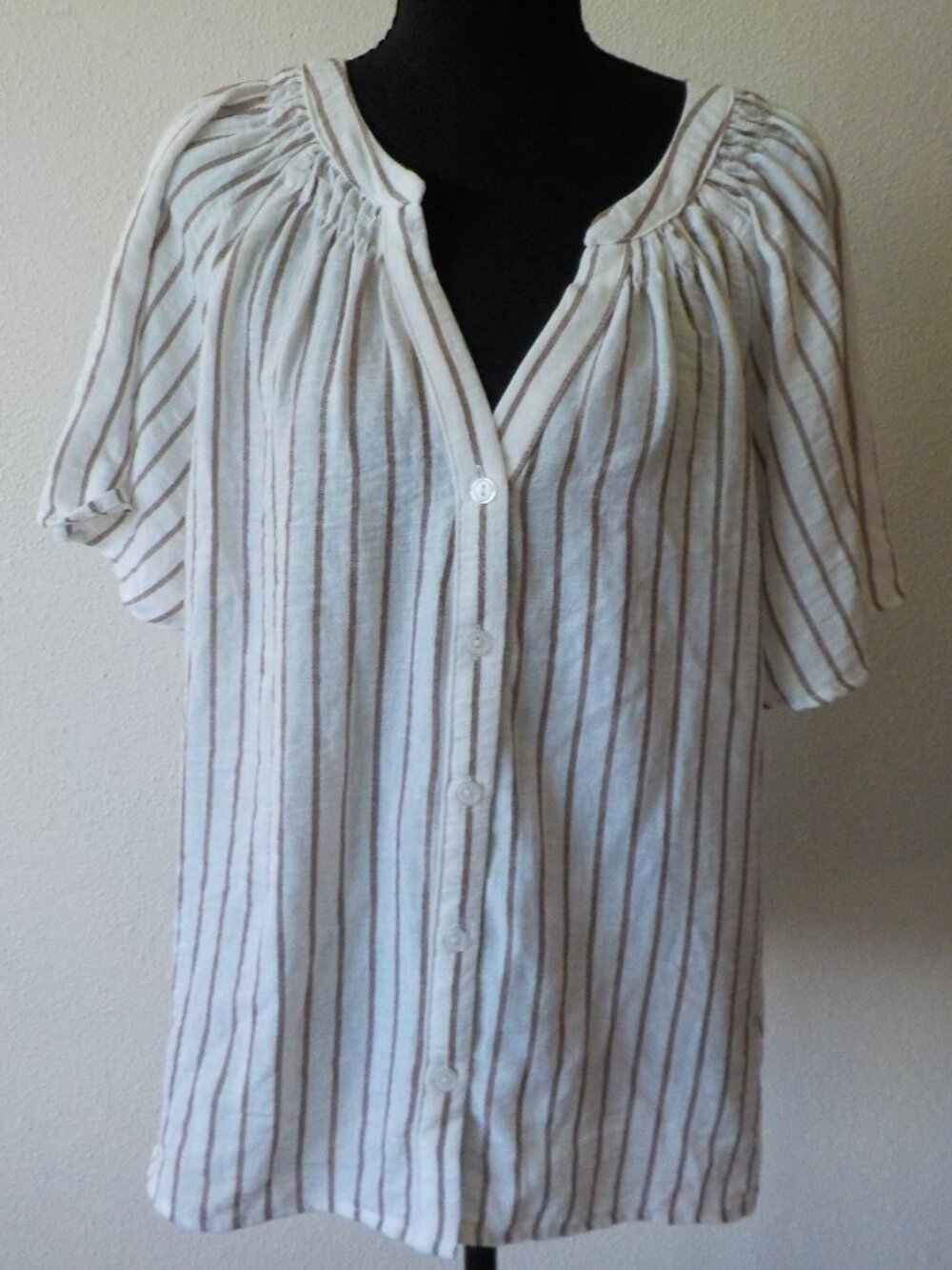 Lucky & Coco Blouse - X-Large - White Brown Stripe Short Sleeve Button Up (2603)